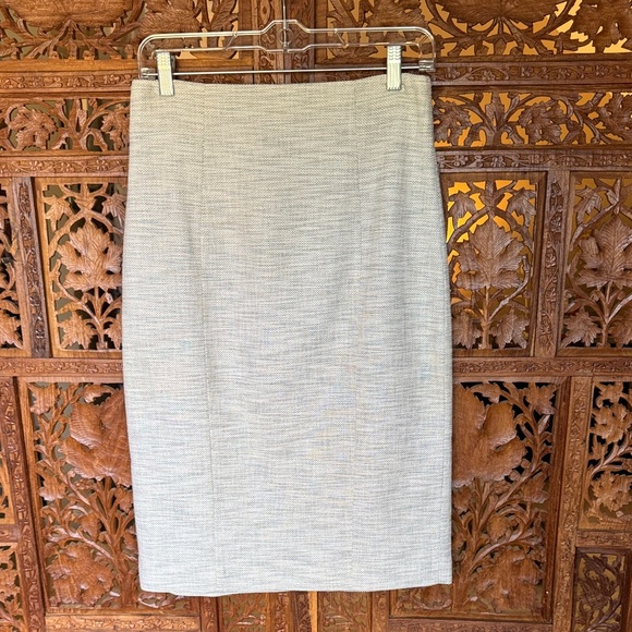 Banana Republic | Grey Tweed Pencil Skirt | Size 6 - Picture 1 of 7